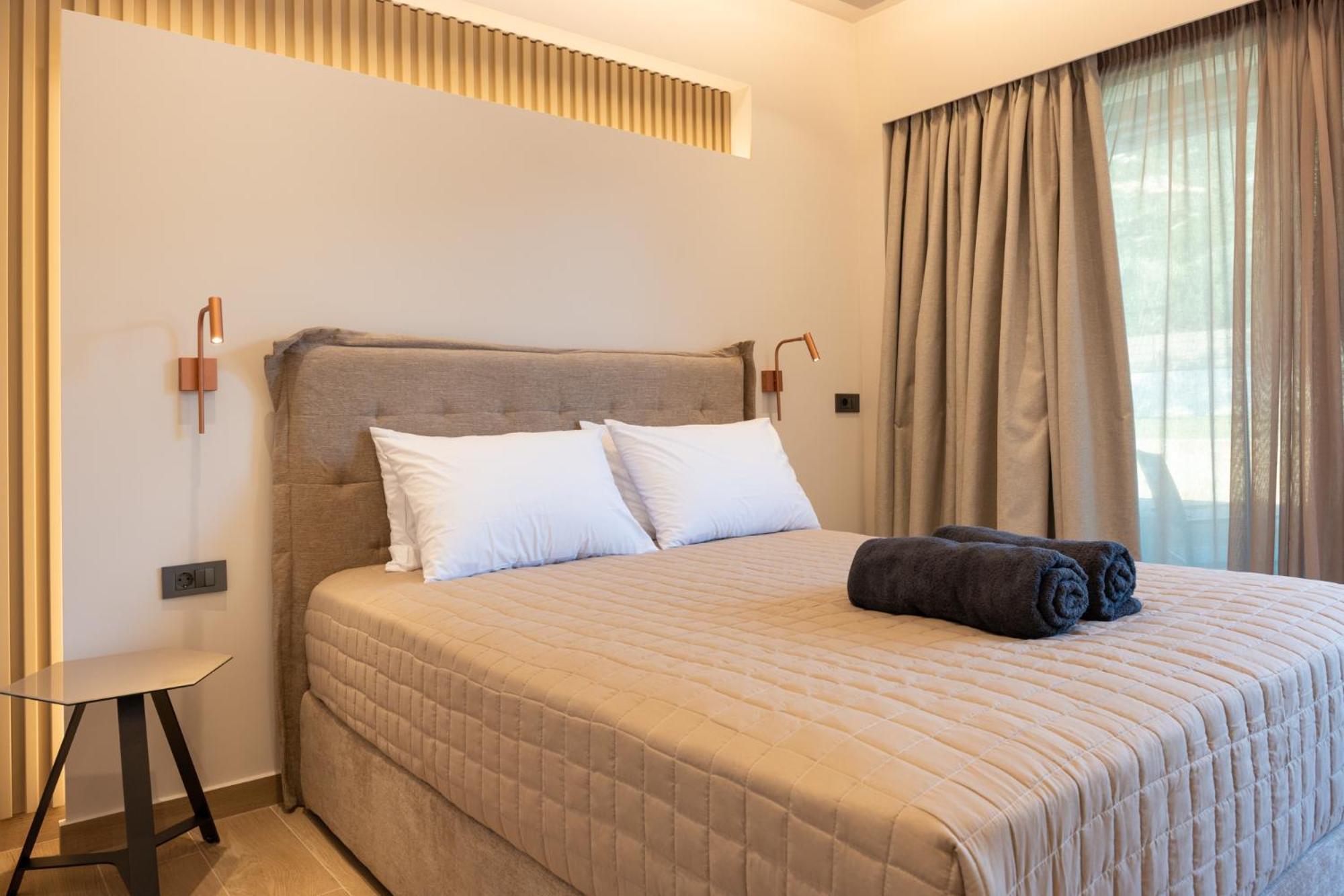 Esthisea Suites Kalamata Exterior foto